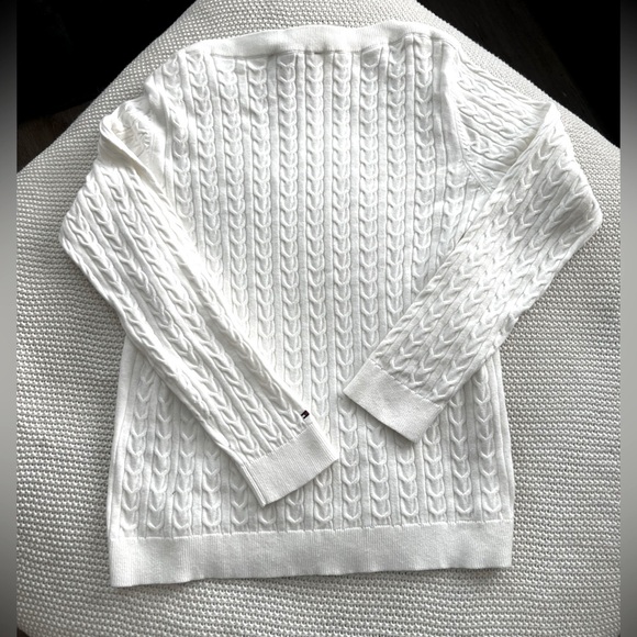 Tommy Hilfiger White Cable Knit Crew Neck Sweater - Picture 5 of 9